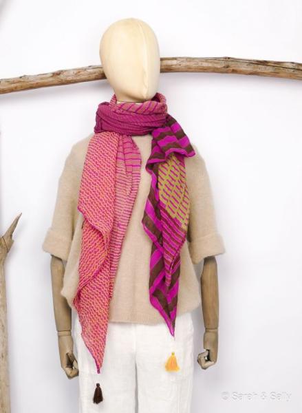 Sarah & Sally Baumwollschal Streifen auf Pink