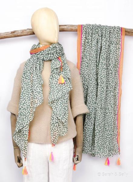 Sarah & Sally Schal oliv beige