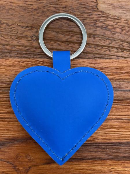 Leder Schlüsselanhänger Herz stahlblau glatt