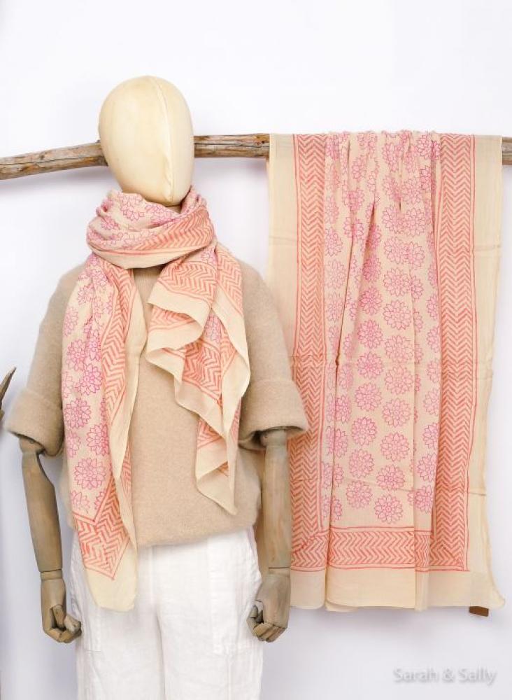Sarah & Sally Schal Blumen Pink