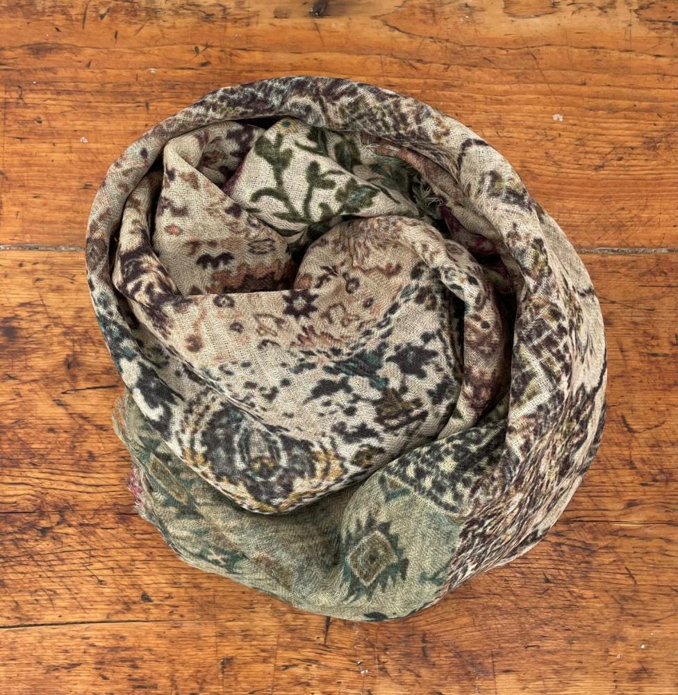 The Moshi Tuch Lilly green mix