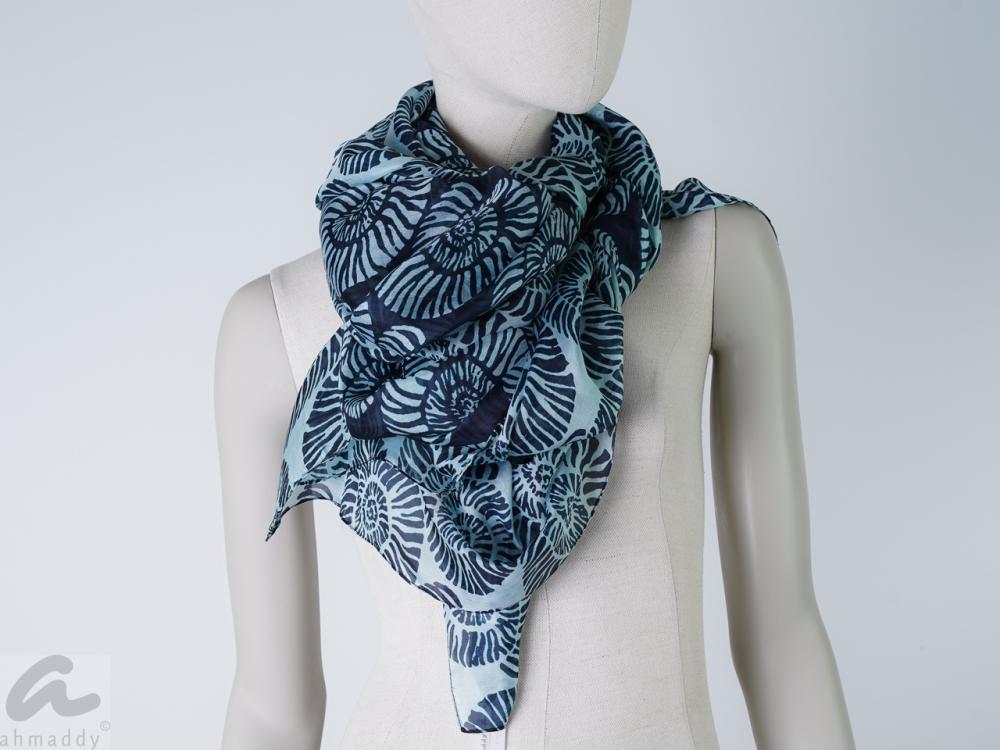 AHMADDY Seidentuch Ammonit navy blau mint
