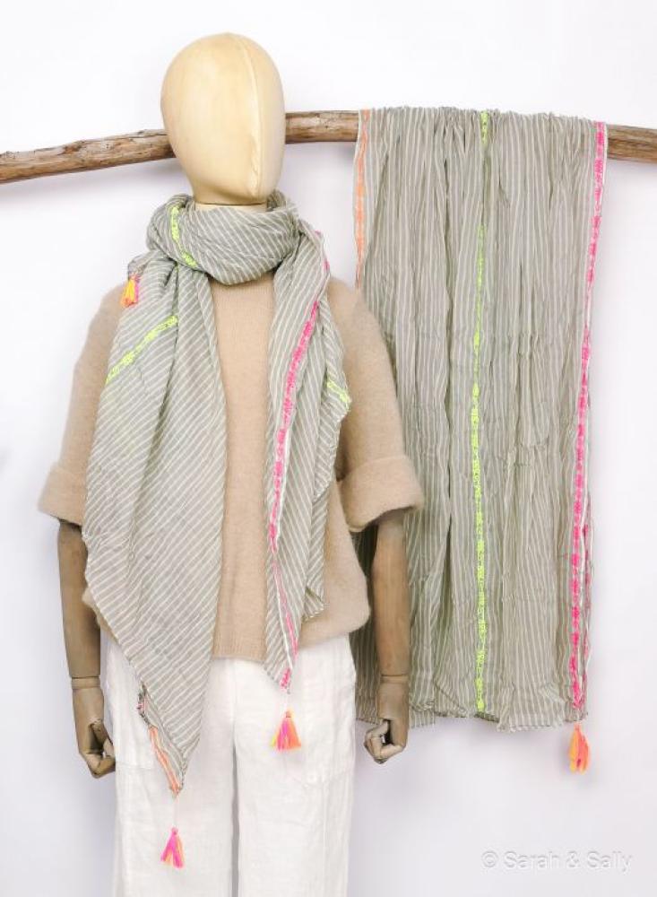 Sarah & Sally Schal Streifen grün beige