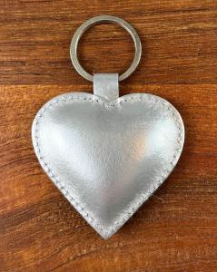 Leder Schlüsselanhänger Herz silber